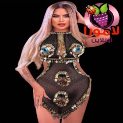 بدلة رقص عروسة بشيفون شفاف وعيون زرقاء